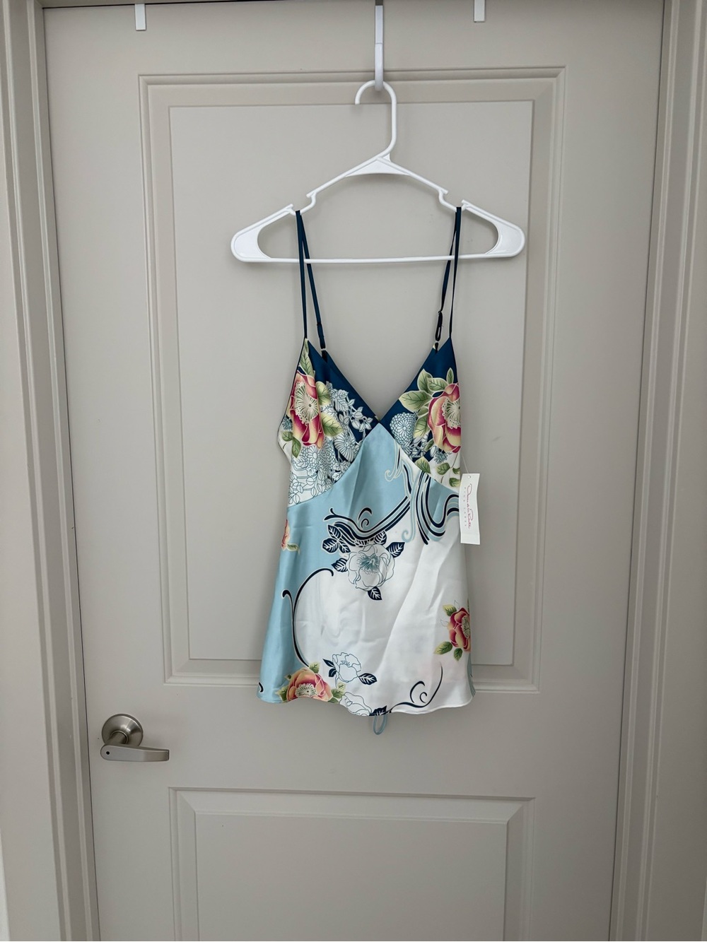 Oscar de la Renta Sleepwear Floral Satin Cami in Navy, Light Blue, White